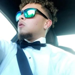 Meet your Posher, Aram